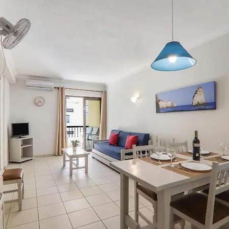 Lägenhet Apartamento Elma 3